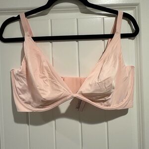 Victoria’s Secret Incredible plunge bra pink 38DDD